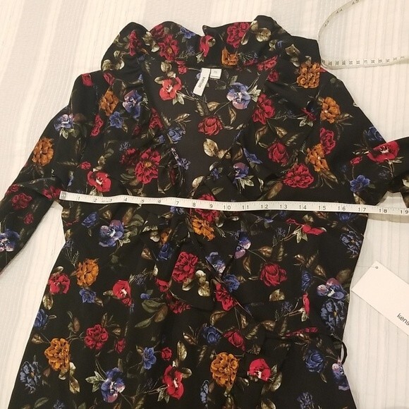 KENSIE Floral print wrap dress ruffle accent long sleeve v-neck black size M new - Picture 9 of 13